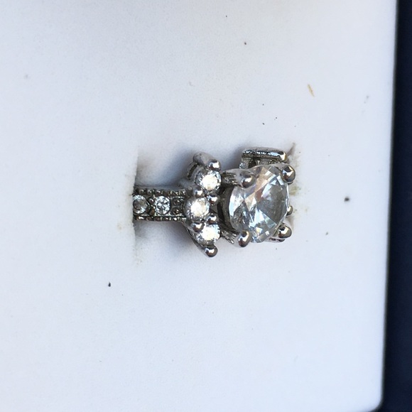 WOMENS RING - Picture 4 of 4